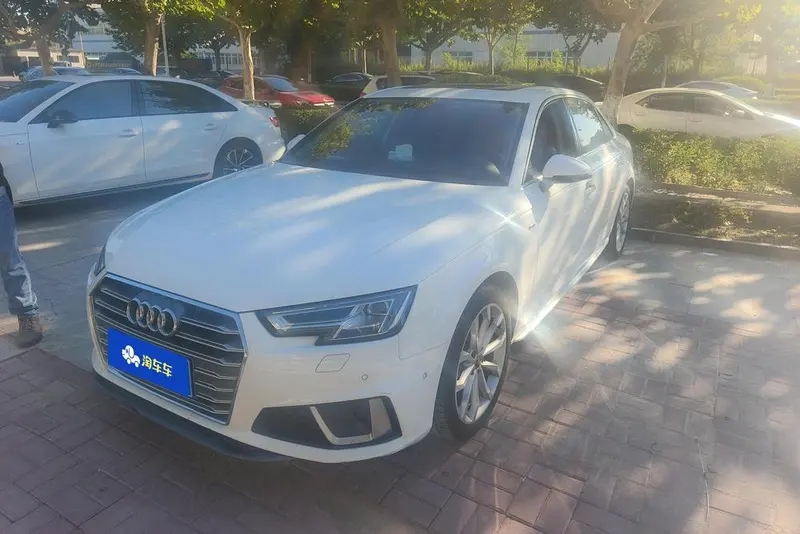 Audi A4L, 2019