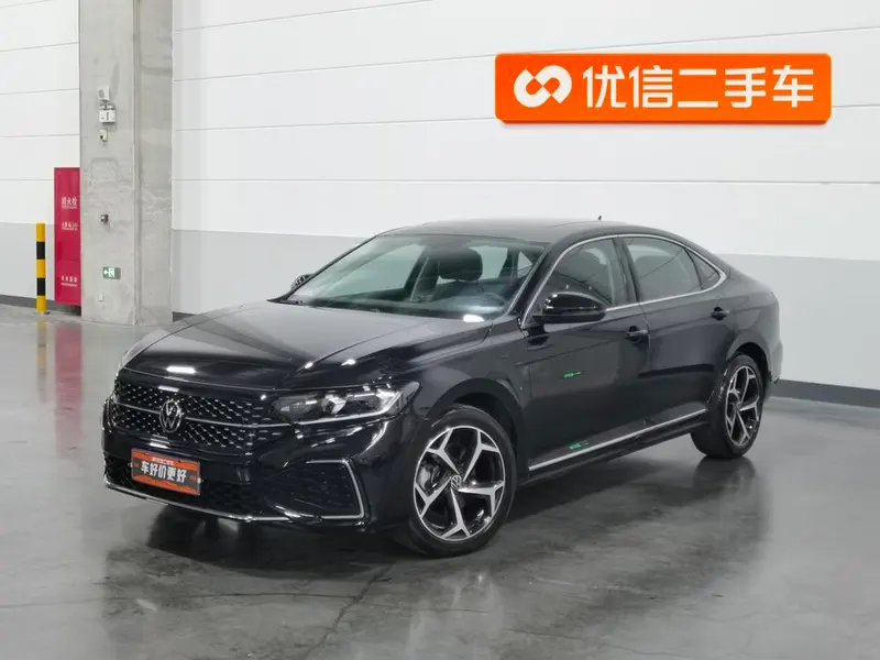 Volkswagen Passat 330TSI Elite Edition, 2024 — фото 1
