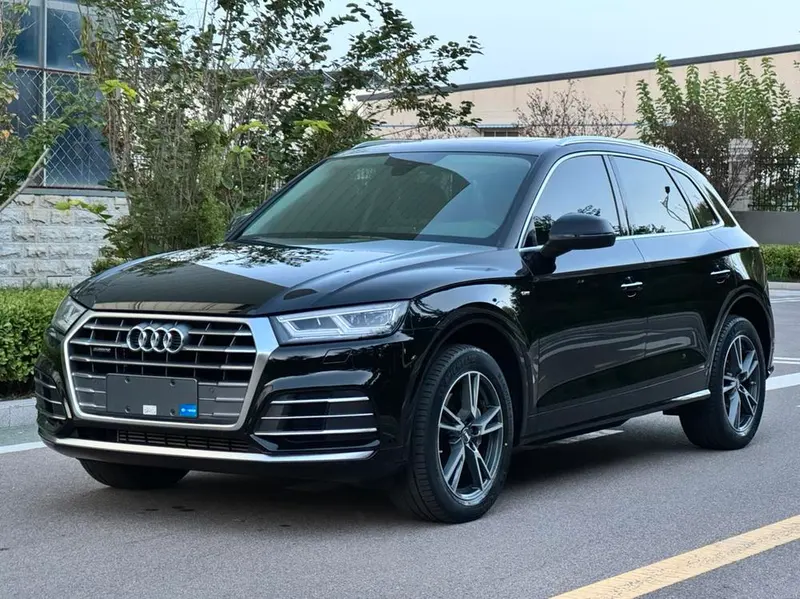 Audi Q5L, 2020