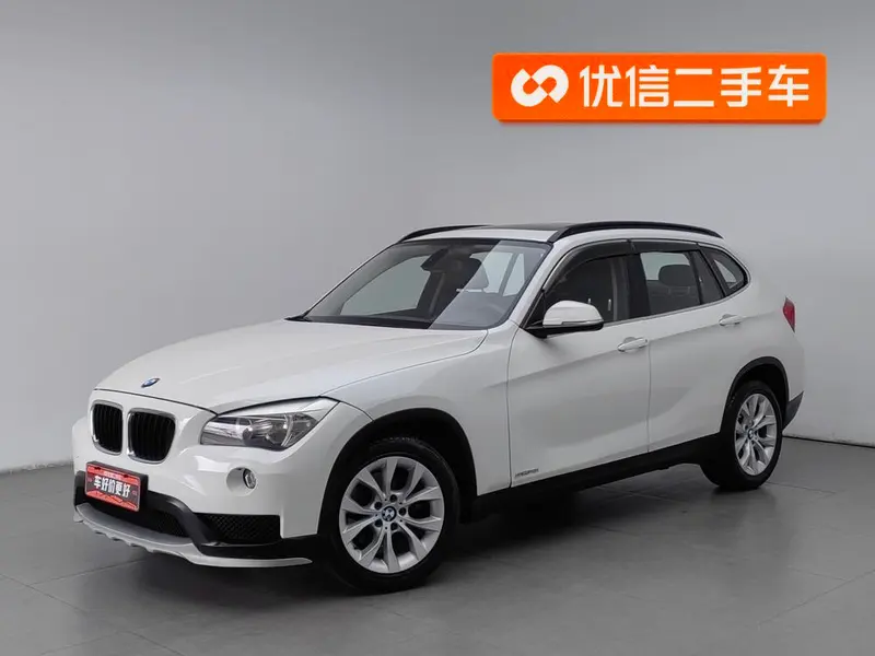 BMW X1 sDrive18i Fashion Version, 2014 — фото 1