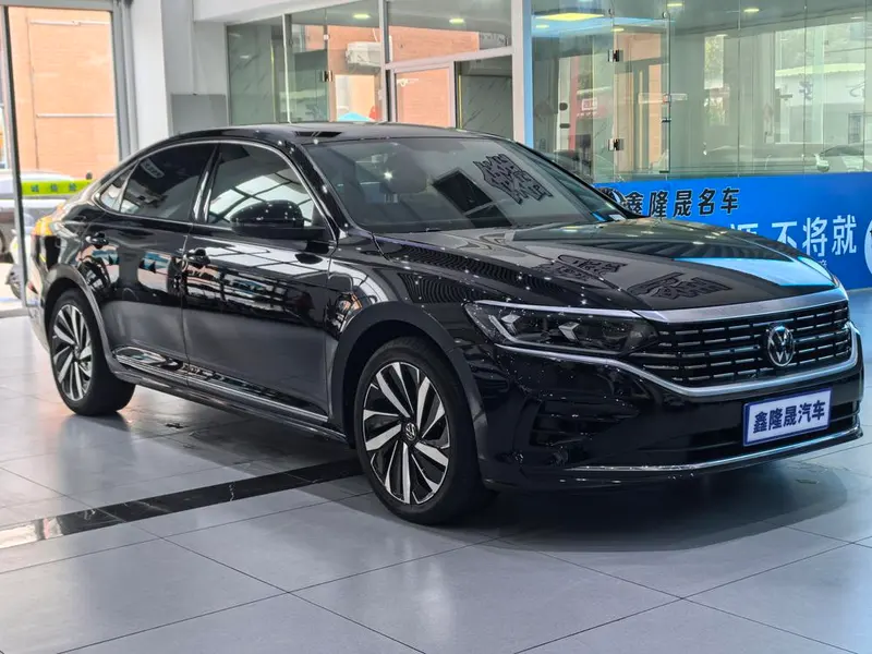 Volkswagen Passat, 2023