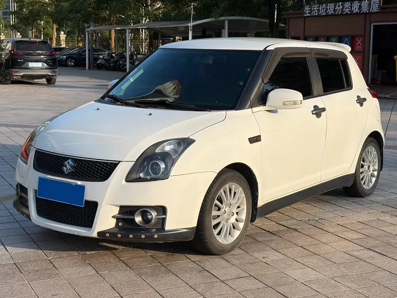 Suzuki Swift 1.5L автомат спорт версия, 2011 — фото 1