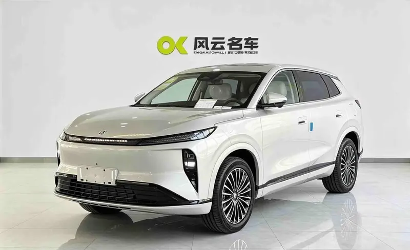 Dongfeng Fengshen L8 PHEV, 2025