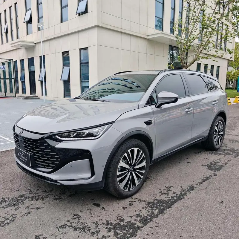 BYD Tang DM, 2025