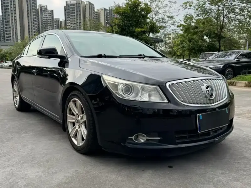 Buick LaCrosse, 2010