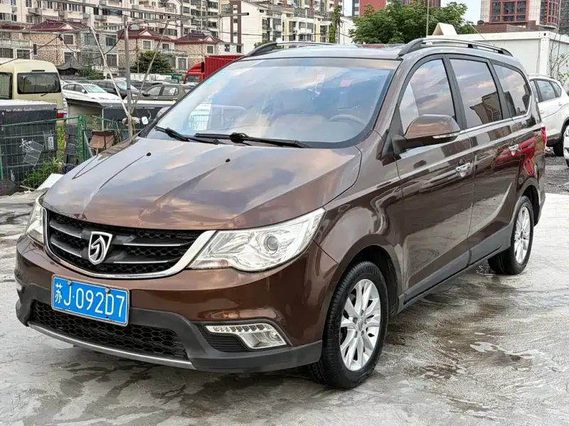 Baojun 730, 2015