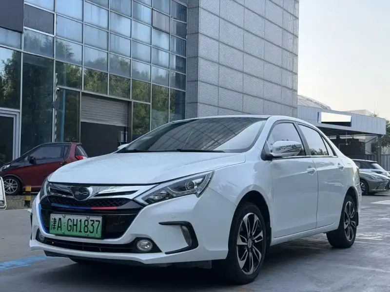 BYD Qin NEV, 2015