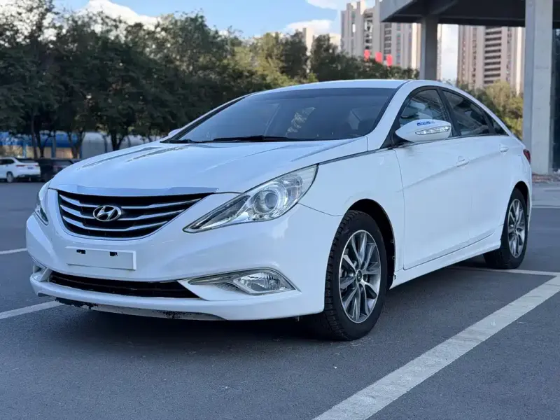 Hyundai Sonata, 2013