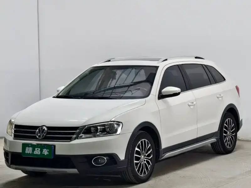 Volkswagen Cross Lavida Volkswagen Lavida Cross 2014 1.4TSI DSG, 2014 — фото 1