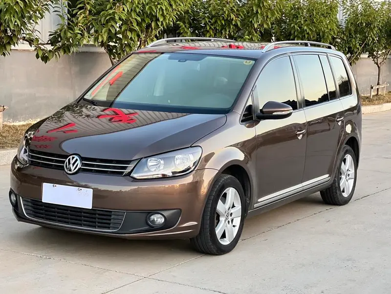Volkswagen Touran 1.4T Auto Comfort Edition 5 Seater, 2013 — фото 1