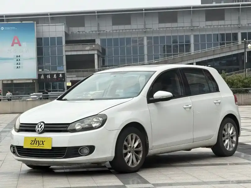 Volkswagen Golf, 2014