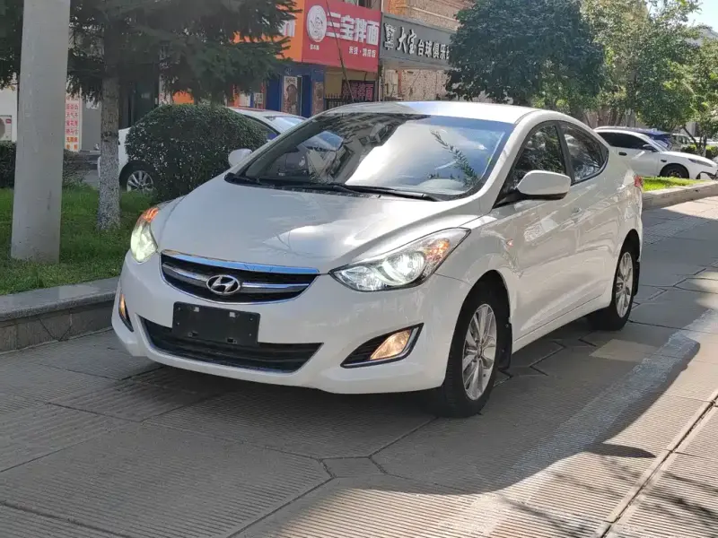 Hyundai Elantra Langdong, 2016