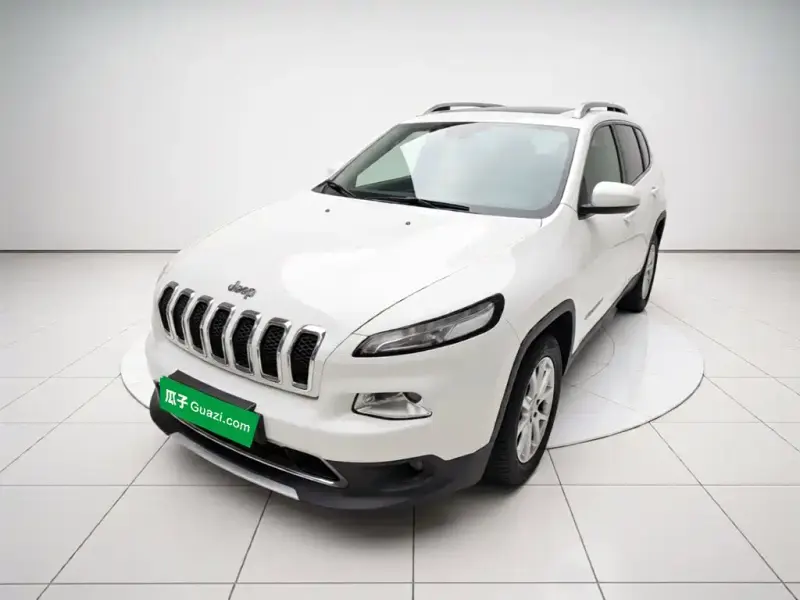 Jeep Cherokee Jeep Cherokee 2017 2.0L Premium Plus Edition, 2018 — фото 1