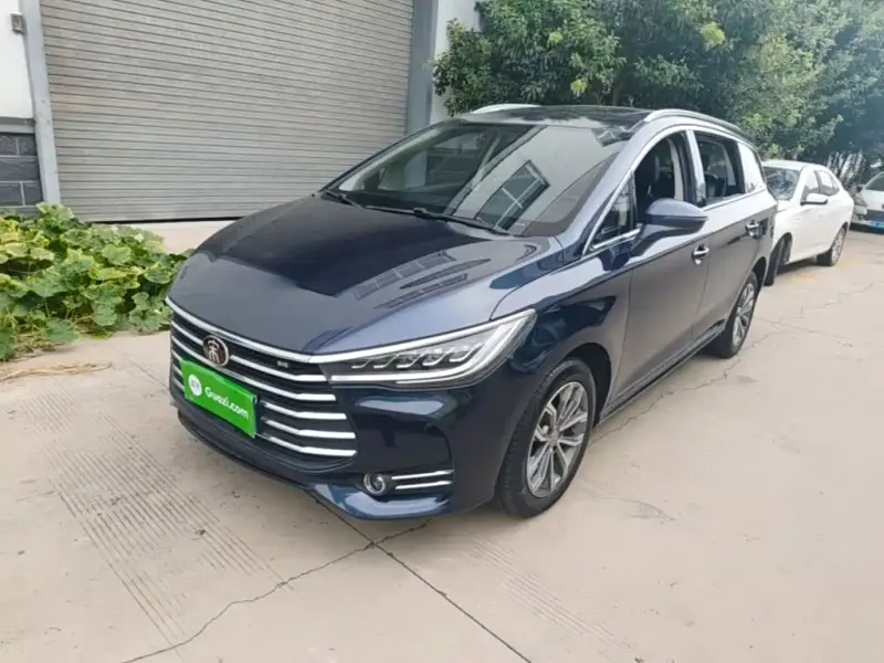 BYD MAX, 2019