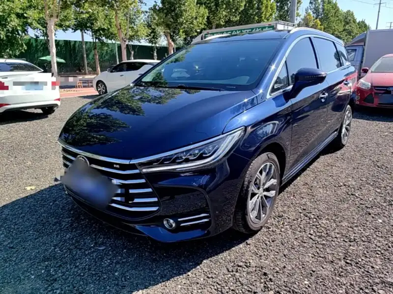 BYD MAX, 2019