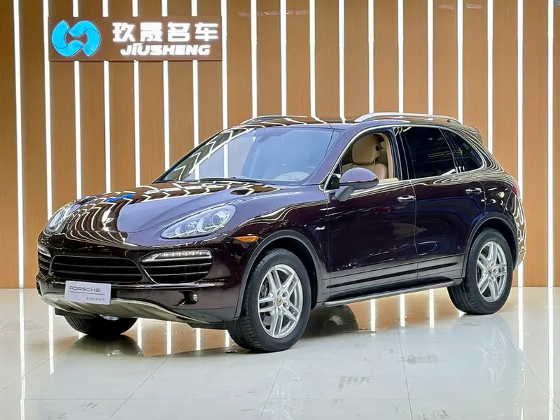 Porsche Cayenne, 2013