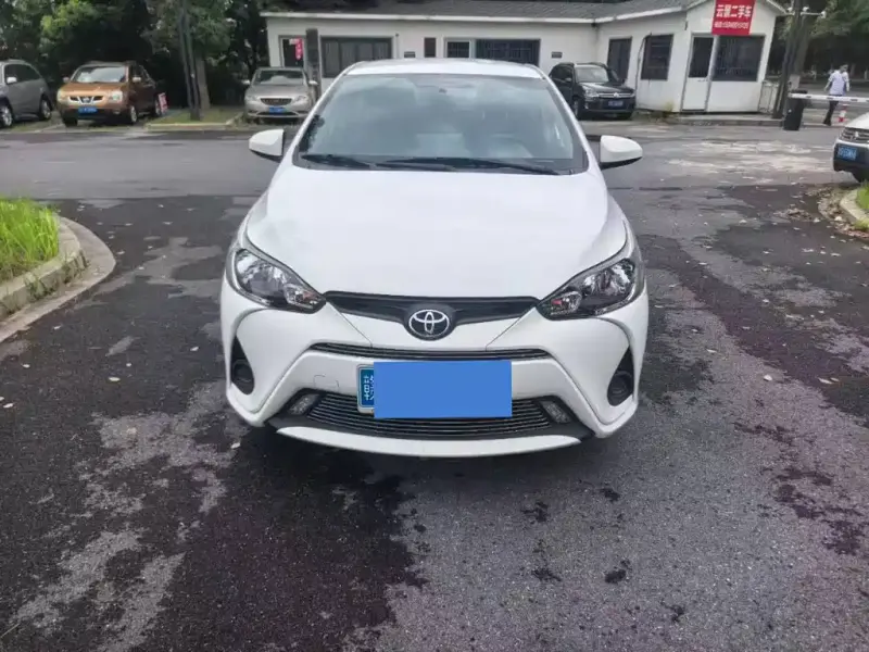 Toyota Yaris L, 2021