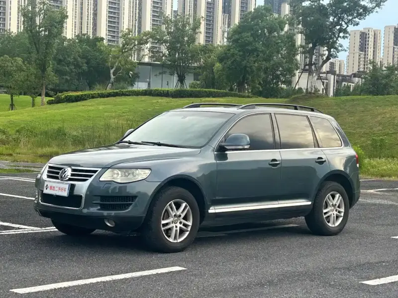 Volkswagen Touareg, 2010