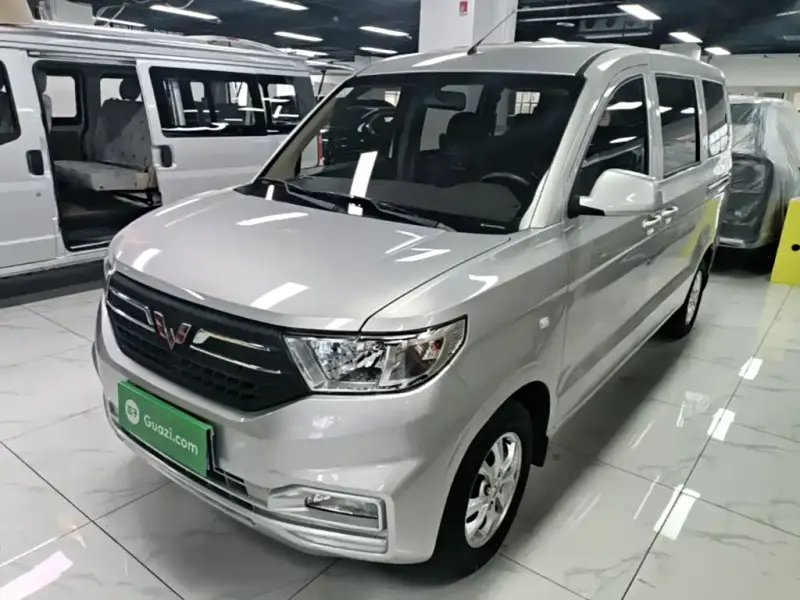 Wuling Hongguang V, 2024