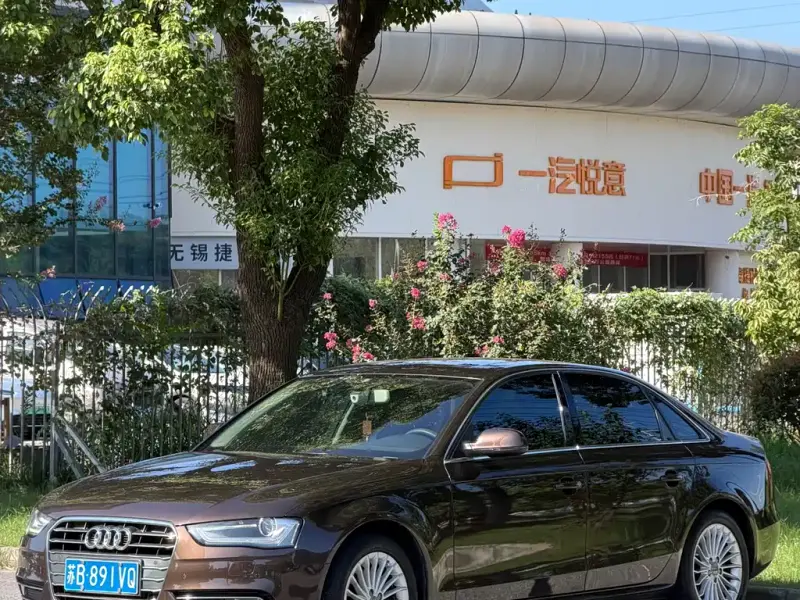 Audi A4L, 2015