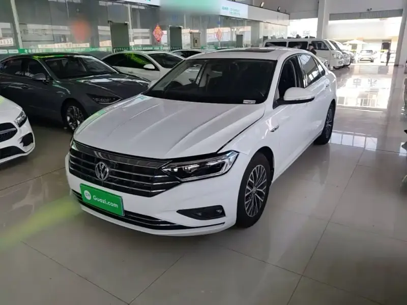 Volkswagen Sagitar, 2020