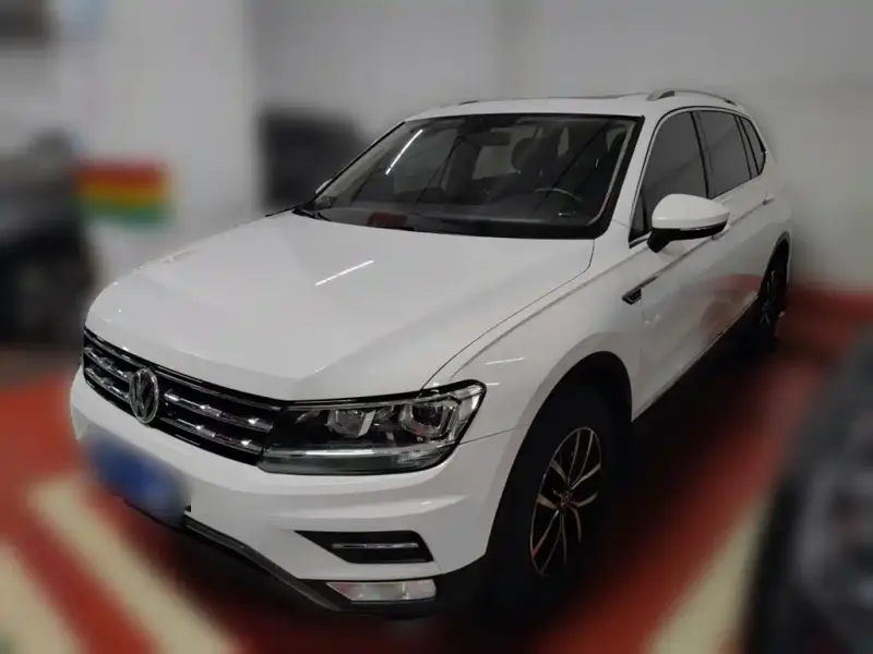 Volkswagen Tiguan L, 2017