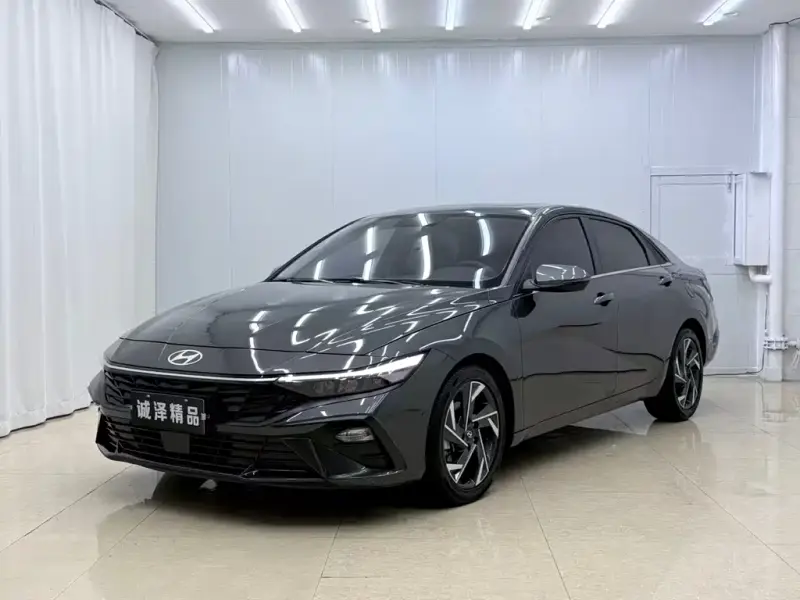 Hyundai Elantra, 2024