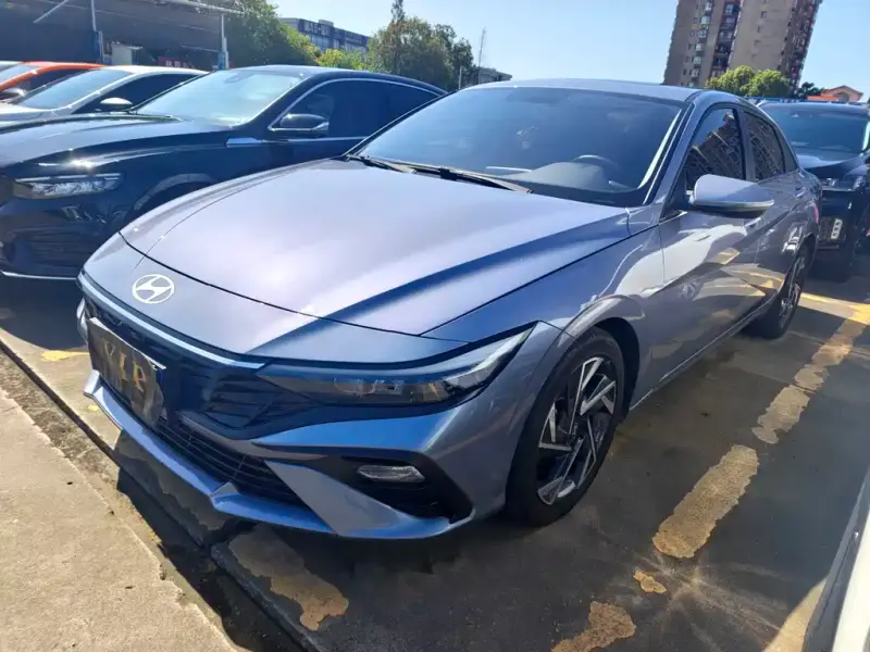 Hyundai Elantra, 2024