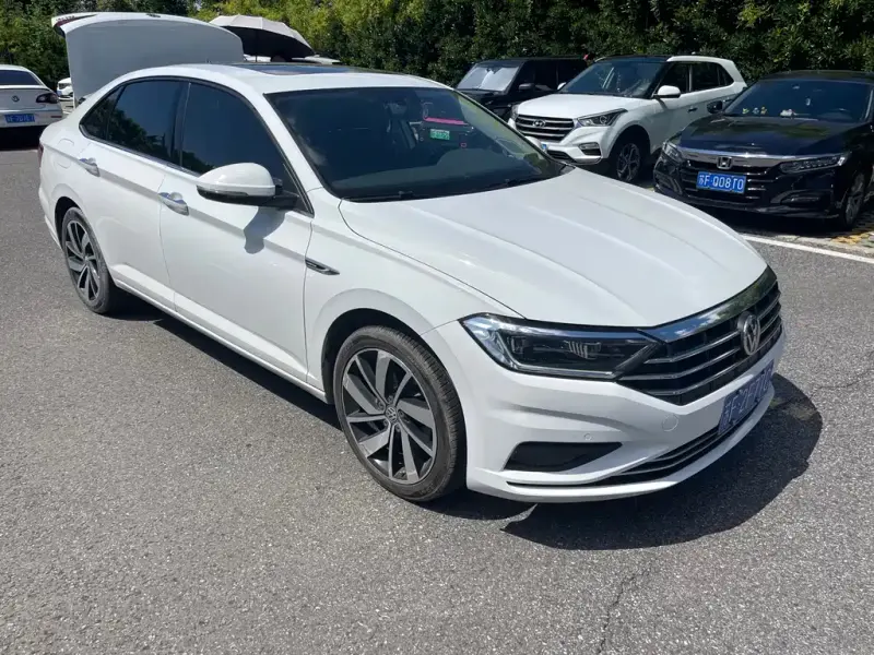Volkswagen Sagitar, 2021