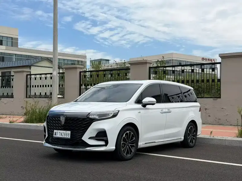 Roewe iMAX8, 2021