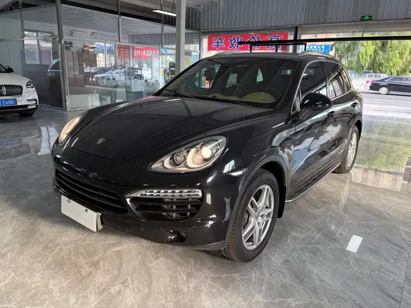 Porsche Cayenne, 2013