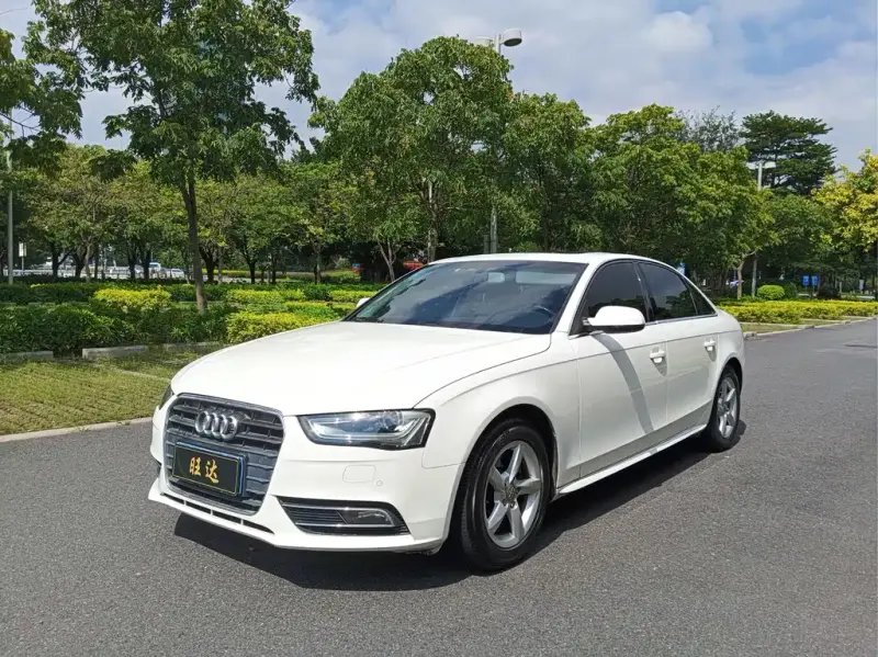Audi A4L, 2015