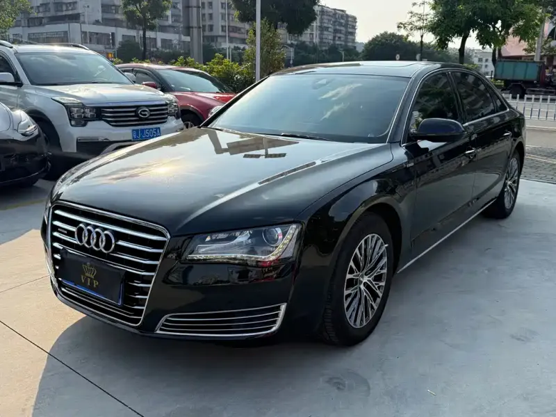 Audi A8, 2012