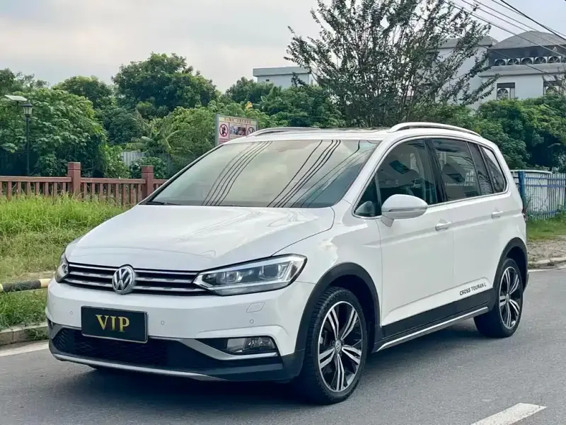 Volkswagen Touran, 2021