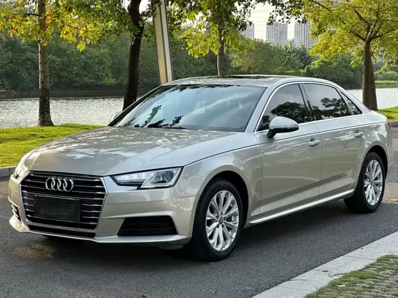 Audi A4L, 2017