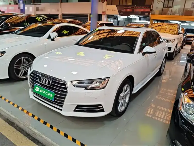 Audi A4L, 2018