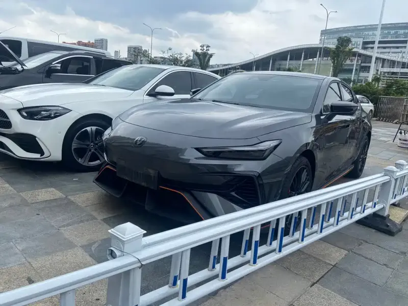 Changan UNI-V, 2025