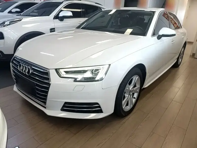 Audi A4L, 2018