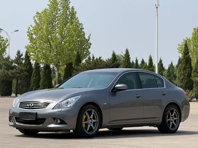 Infiniti G, 2012