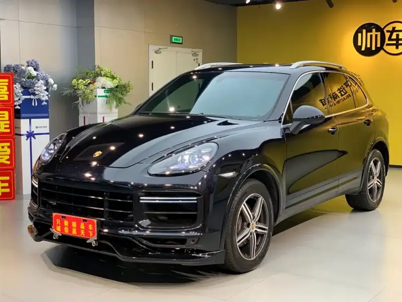 Porsche Cayenne, 2012