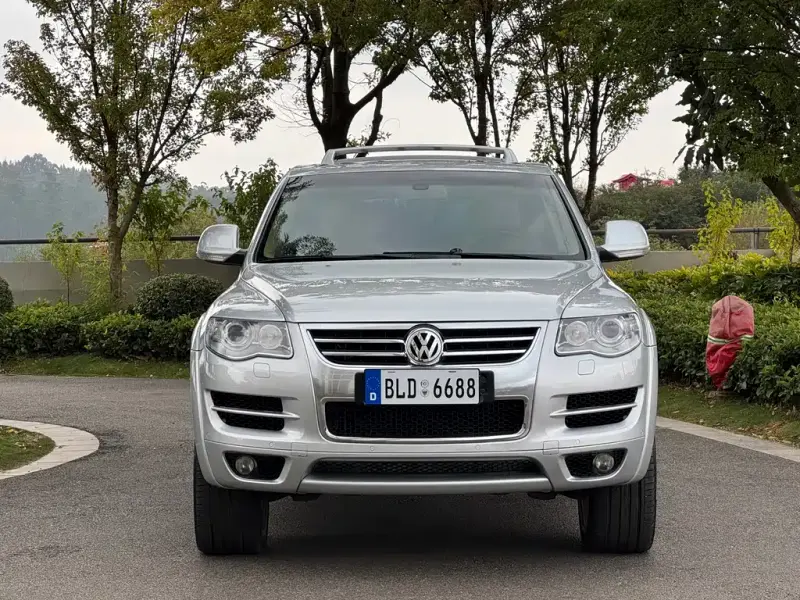 Volkswagen Touareg, 2010