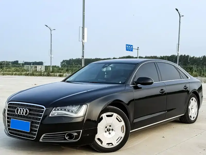 Audi A8, 2013