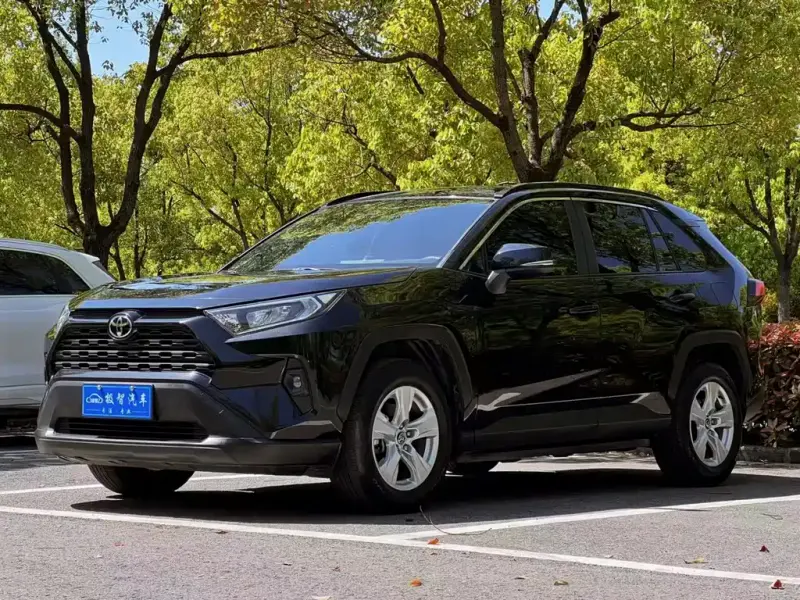 Toyota RAV4, 2023