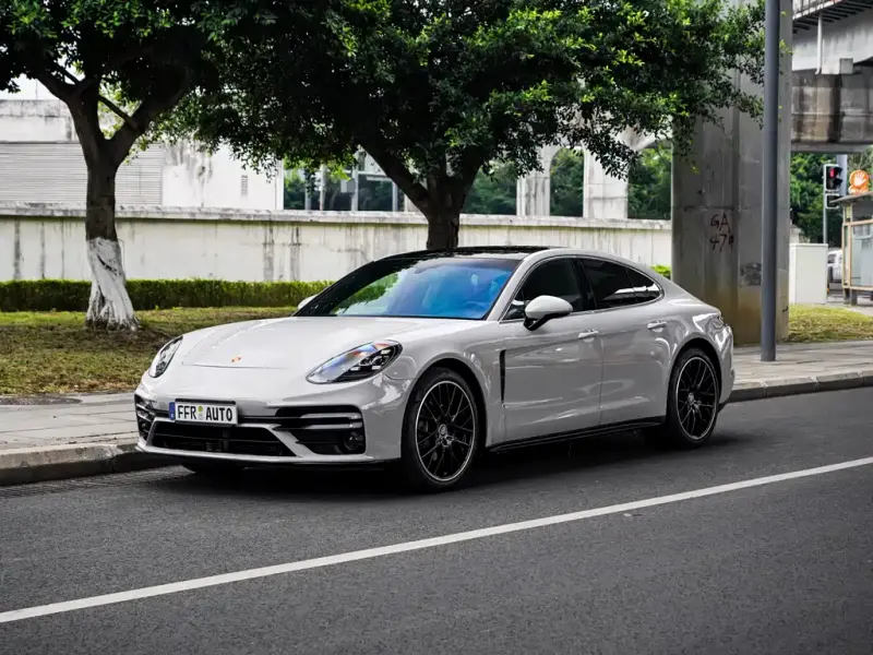 Porsche Panamera, 2018