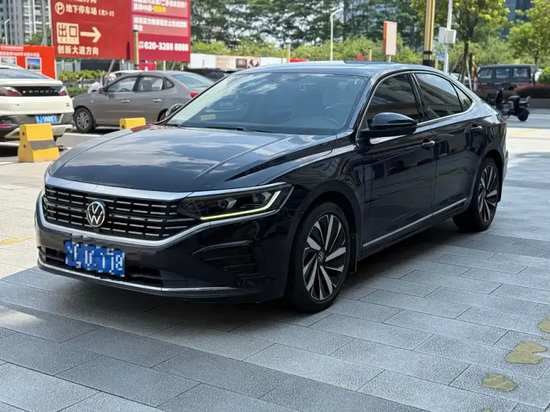Volkswagen Passat, 2022