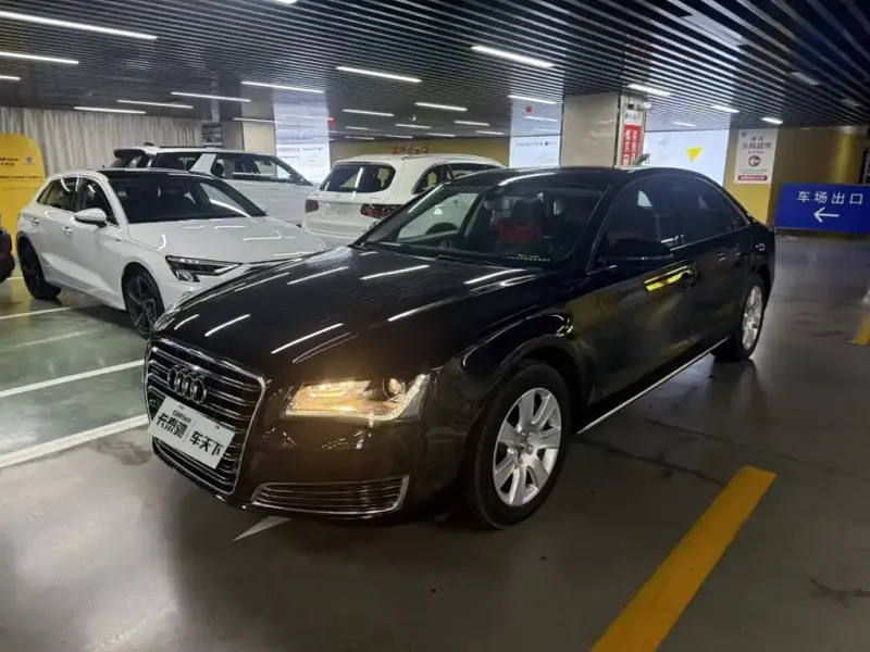 Audi A8, 2012