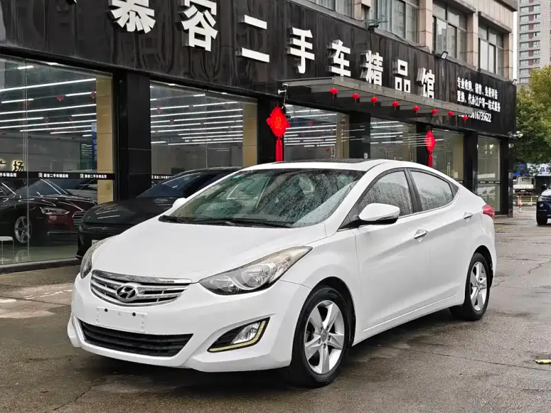 Hyundai Elantra Langdong, 2013