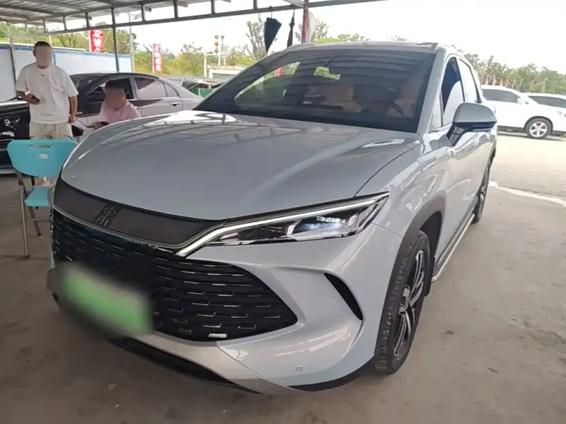 BYD L DM-i, 2025