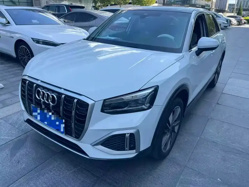 Audi Q2L, 2023