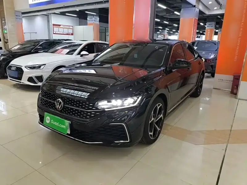 Volkswagen Passat, 2023